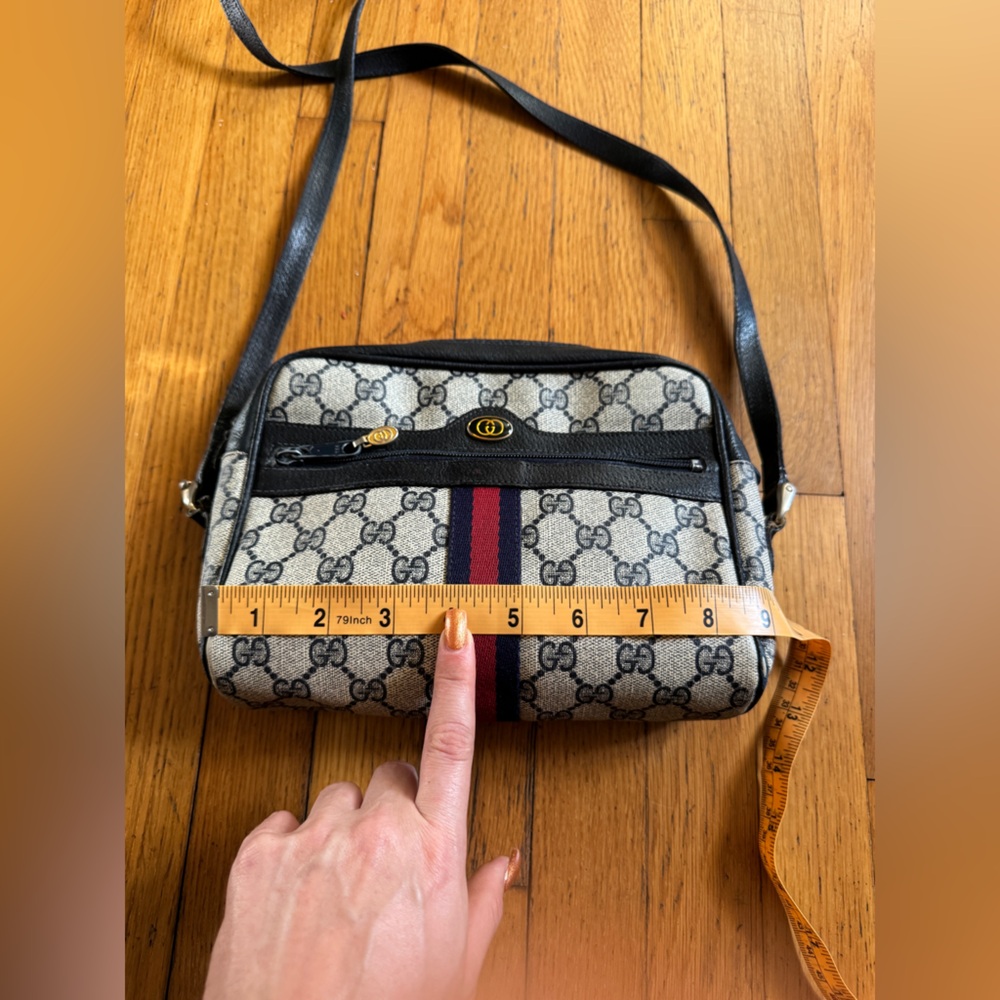 80s Vintage Gucci GG Supreme crossbody bag - Picture 6 of 14
